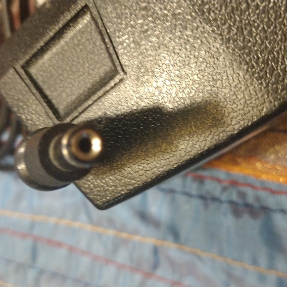 Casio AC Adapter For Electronic Calculator model AD-4150. ( OUTPUT 4.5V ) - Picture 3 of 3